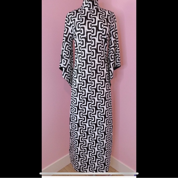 NWT Mod Retro Black & White Maxi Kimono Sleeve Dress - Picture 2 of 8
